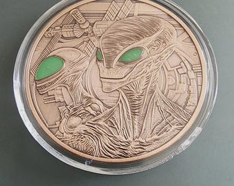 Alien Copper Round 5 oz | Colorized Area 51 UFO Alien Art | .999 Fine Copper Collector Round | Sci-Fi Gift