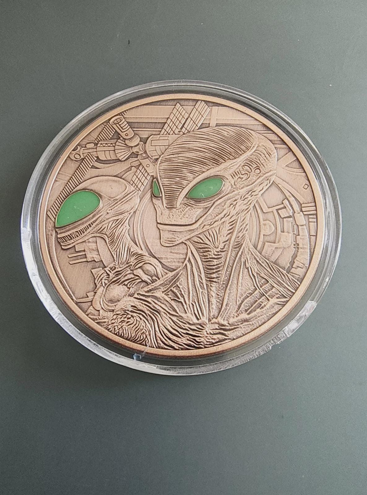 Alien Copper Round 5 Oz – Area 51 UFO Collector Coin - Etsy