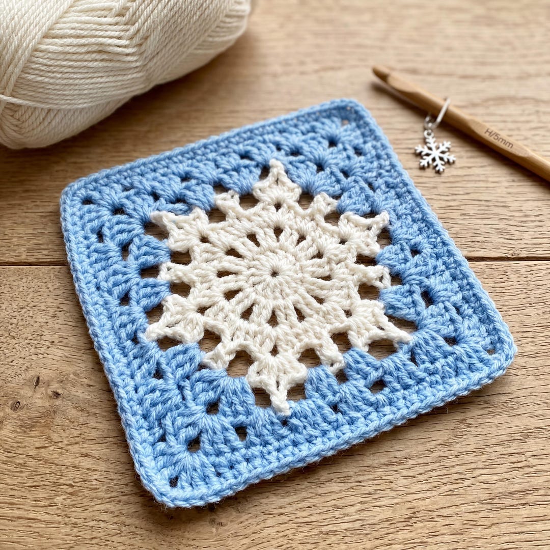 Snowflake Square Crochet Pattern PDF, Winter Granny Square Motif ...