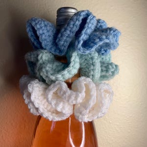 Easy Ruffle Scrunchie Pattern – Beginner Friendly Crochet Pattern