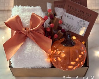 Fall Gift Box, Autumn Spa Gift Set, Cozy Self Care Package, Birthday Gift for Her, Thanksgiving Gift Box, Relaxation Gift for Mom