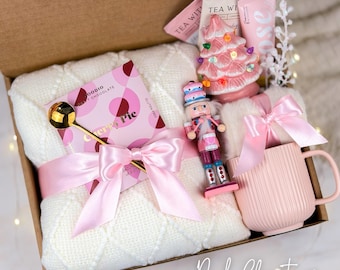 Spa Gift for Her, Christmas Care Package, Holiday Self Care Gift, Christmas Eve Box, Unique Holiday Gift for Family, Hug in a Box