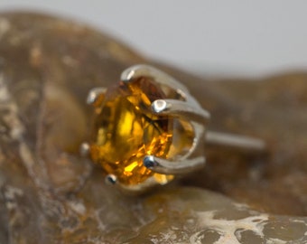 Hand Cut Santa Madeira Citrine Tie Tack