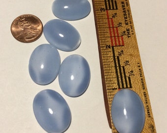 VINTAGE 25x18mm Sapphire Moonstone Style GLASS CABOCHONS Oval Qty 4 Flat Back