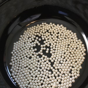 Pérolas artificiais vintage marfim sem furo 2,5 mm feito no Japão
