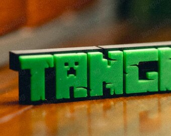 Custom Minecraft Personalised Username Display Piece – 22cm Custom Desk or Shelf Decor