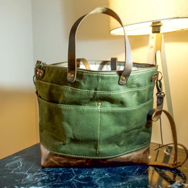 Waxed canvas tote bag, leather canvas bag, womens zippered shoulder bag, waxed canvas crossbody tote, lined tote, zipper bag