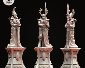 Puede incluir: Tres figuras detalladas, de color claro, de figuras blindadas que sostienen espadas, de pie sobre pedestales ornamentados. Las figuras tienen cascos y túnicas elaborados. El logotipo de "Painted Windmill" está en la esquina superior izquierda.
