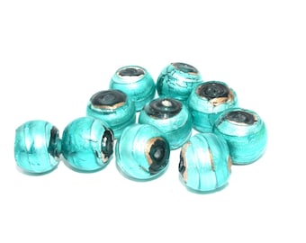 Glas,  10  handgedrehte Perlen , mit Silberfolie ,  Glasperlen zum fädeln ,  Bastel Material , Lampwork Glasperlen, Türkis ,