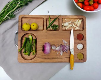 Acacia Wood Cutting Board with Handle - Kitchen Prep & Serving Board