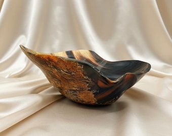 Handcrafted Buffalo Horn Bowl: Rustic Home Decor Catchall