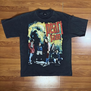 Pearl Jam T-shirt