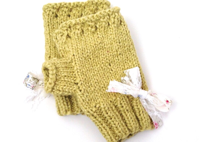 Spring Green Floral Bow Organic Cotton Fingerless Gloves image 4