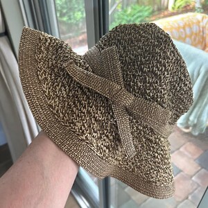 Liz Claiborne Boater Sun Straw Hat Minimalist Coastal Cottagecore Gardening Liz Claiborne | Accessories | Liz Claiborne Brown Straw Sun  main image 4
