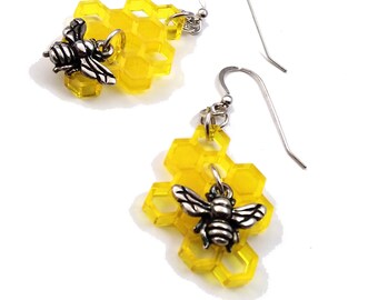 Honeycomb Earrings With Bee - Yellow Geometric Hexagon With Honeybees