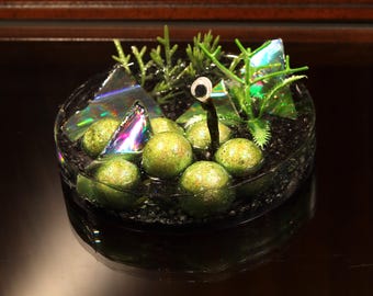 Glimmerpod Alien Terrarium | E.T.: Exo-Terrarium Resin Art
