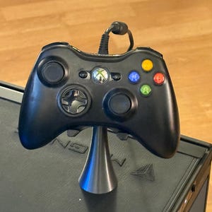 Magnetic Desktop Controller Holder, perfect for Secretlab Magnus desks
