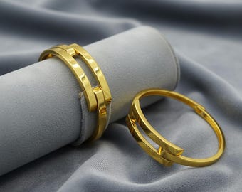 22カラットゴールドメッキツイストバングル：アダナシックス