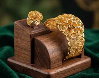 22-karaats vergulde bloemenarmband en -ring