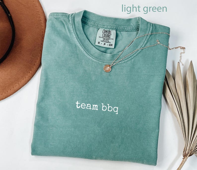 Team bbq shirt, light green t-shirt, casual summer tee, bbq party shirt, fun barbecue top, summer outfit, relaxed fit t-shirt