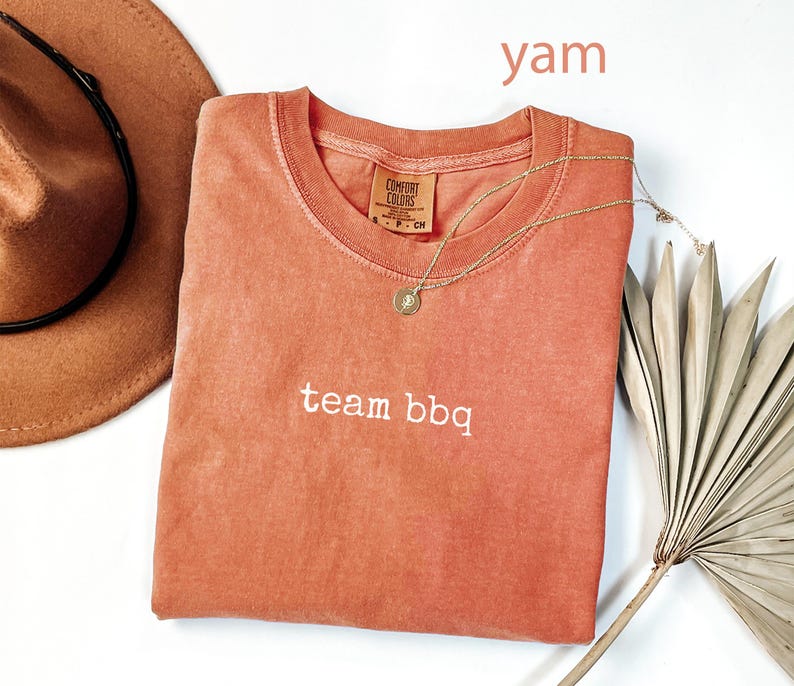 Team BBQ T-Shirt, Fun Graphic Tee, Casual Summer Outfit, Trendy Short Sleeve Shirt, Cool BBQ Party Top, Gift for BBQ Lovers