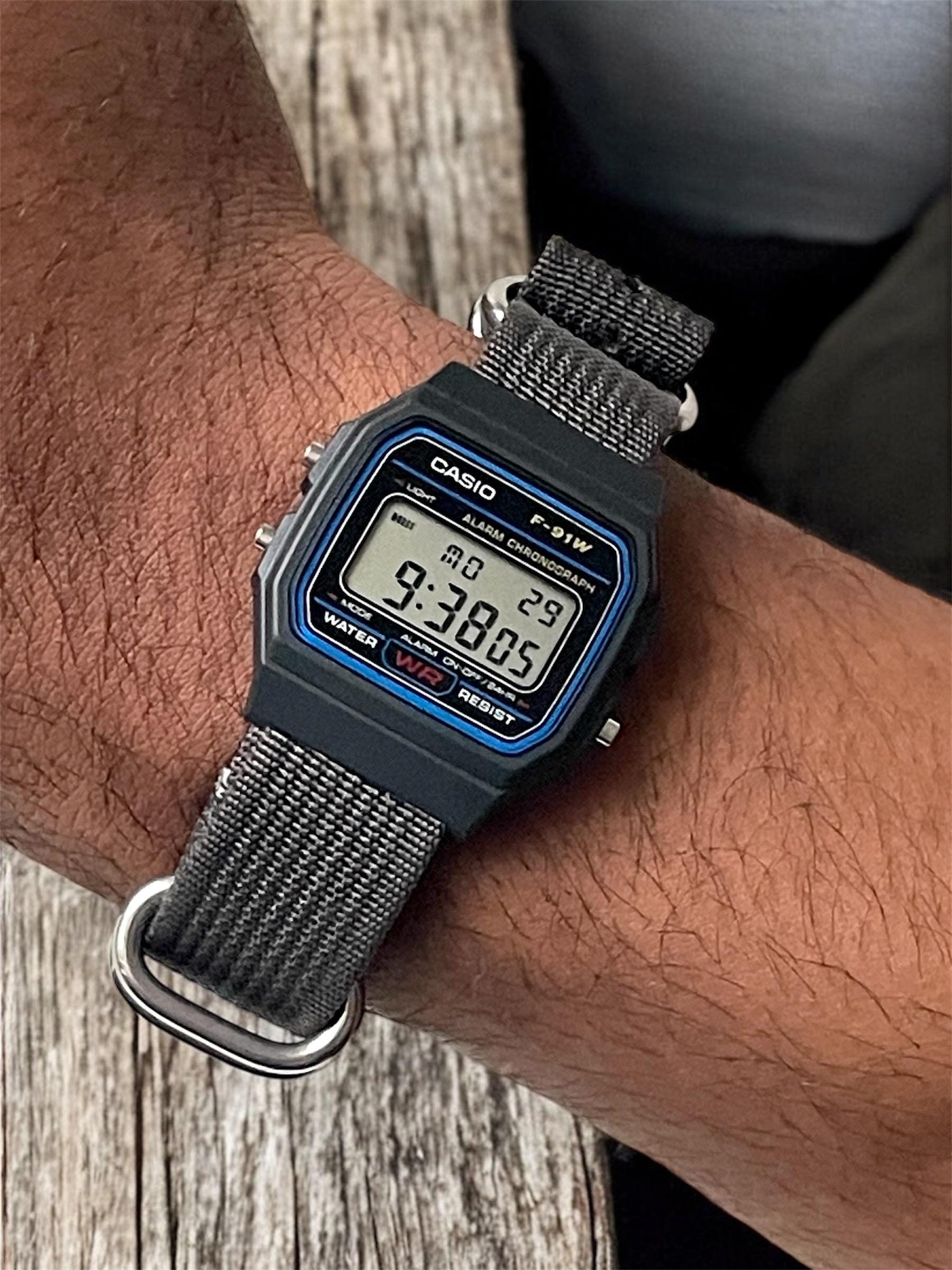 CASIO F-91WB ブラックサウナバンドカスタム＋aw グレーバンド Custom Casio F-91W Black Digital Watch – Grey Nylon Strap - Etsy
