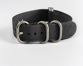 Gray NATO Nylon Watch Strap – One-Piece Design, 18mm, Silver Buckle