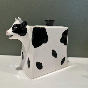 Vintage Department 56 “Cow Now” Ceramic Teapot – Whimsical Holstein Cow Kitchen Collectible
