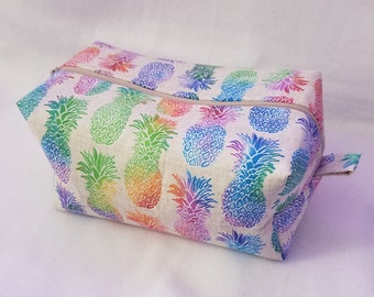 Rainbow Pineapples Zipper Pouch