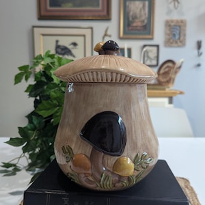 Vintage 1970s Arnel's Ceramic Mushroom Canister/  Cookie Jar