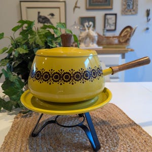Vintage Mid Century Modern Yellow Enamel Fondue Pot Flower Design Stand