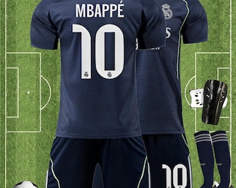 Conjunto de camiseta y pantalón corto inspirado en el Real Madrid de Mbappé #10 (tallas para niños y adultos).