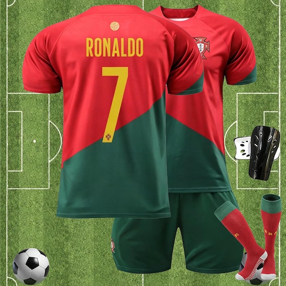 22/23 Cristiano Ronaldo #7 Jersey & Shorts Set - Vintage Style Football, Portugal