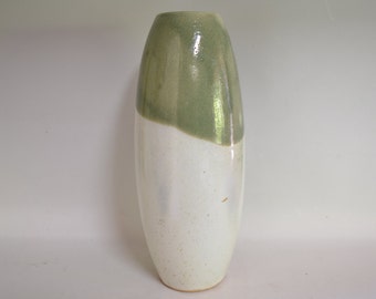 Akahada vase 4881,  japanese antiques