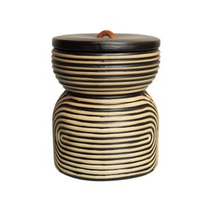 Pot décoratif bohème bohème texturé en céramique Anthropologie Collection Catalina image 2