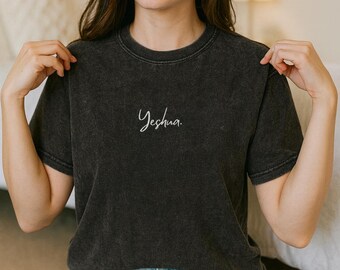 Maglietta da donna Yeshua Acid Wash: maglietta cristiana minimalista