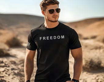 Maglietta da uomo Patriottica FREEDOM • Maniche a croce con bandiera cristiana