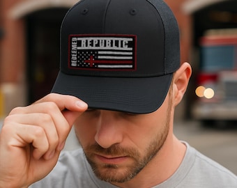 Cappello da camionista pompiere cristiano / Bandiera della Repubblica redenta degli Stati Uniti