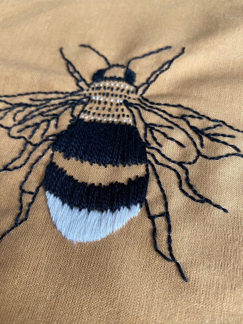 Bumble Bee Hand Embroidery Pattern PDF Instant Download Bee | Etsy