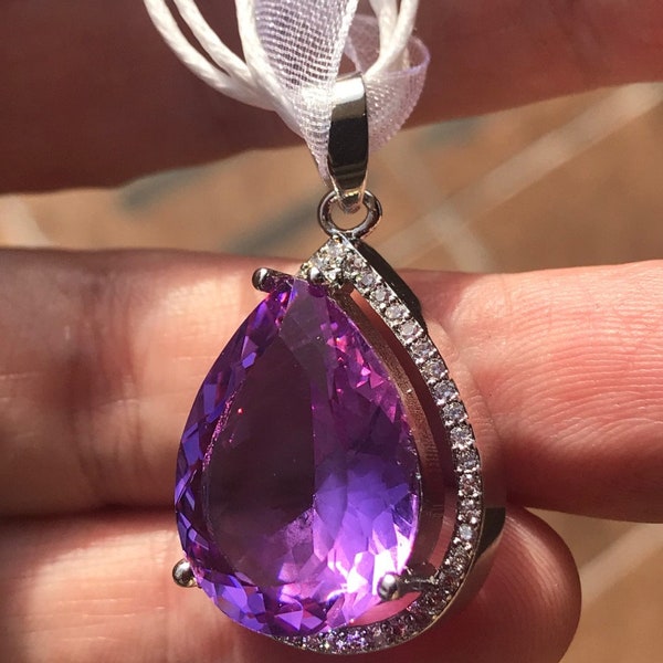 Sale, Very Beautiful Color Change Alexandrite Necklace, Alloy, Organza Cord or 925 Silver Chain