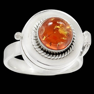 Sale, Very Beautiful Baltic Amber Ring Size 7 USA, 925 Silver