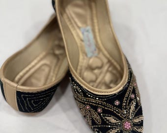 Embroidered Black Velvet Indian Jutti: Black and Pink Floral