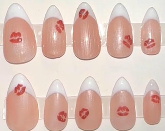 Sabrina Carpenter lips french press on nails-Short Almond