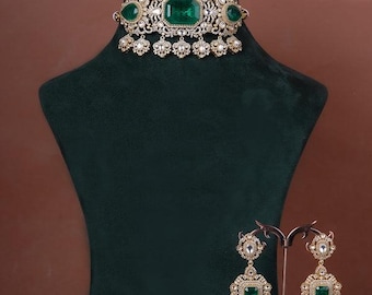 Luxery-design Emerald Green Polki Choker Set