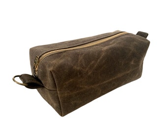 Medium Waxed Canvas Toiletry Bag - Whiskey