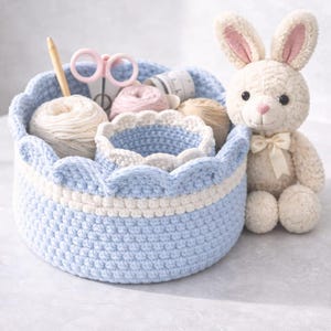 Patrón de cesta de crochet en PDF / Cesta de almacenamiento con borde festoneado / Organizador de hilo voluminoso para principiantes / Decoración moderna para el hogar DIY