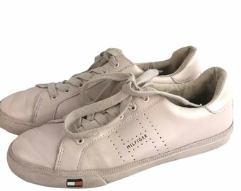 Vintage 90s Tommy Hilfiger PINK Leather Sneakers Shoes Flag Logo Women’s Size 8