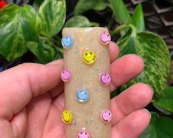 Handmade Polymer Clay Lighter Case – [Sparkly with Smileys] – Fits Bic – Boho Refillable Cover – Unique Gift for Smoker