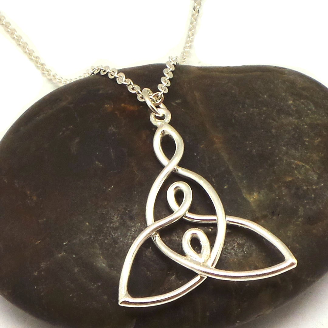 Silver Mother and 2 Child Knot Necklace Pendant Gift for Mom of twins Children Daughter Necklace Jewelry New Mom Gift New Born Girl