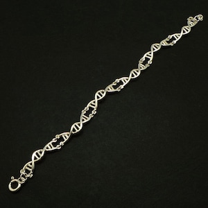 Silver DNA Science Bracelet for Women - Dna Helix Link Chain Jewelry, Biology Chemistry Teacher, Genetics College Student Gift for Daughter